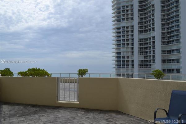 La Perla, 16699 Collins Ave #CABANA01, Sunny Isles Beach, Florida 33160, image 2