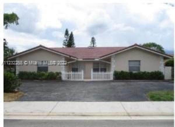 Chevy Chase, 3760 Coral Springs Dr, Coral Springs, Florida 33067, image 2