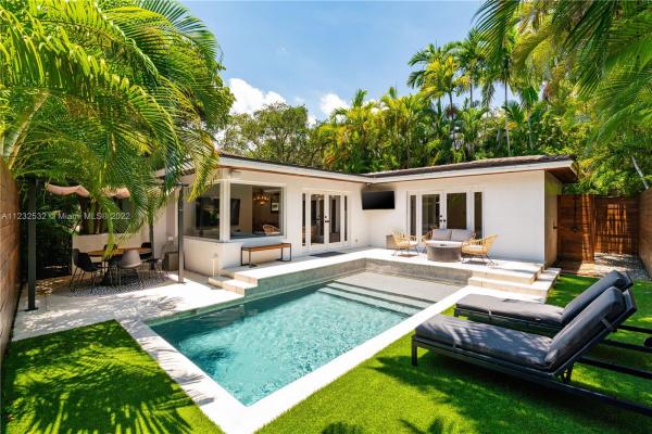 Riviera, 5711 Michelangelo St, Coral Gables, Florida 33146, image 2