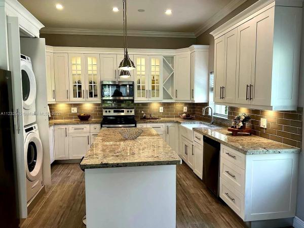 Emerald Courts, 16033 Emerald Cove Rd, Weston, Florida 33331, image 1