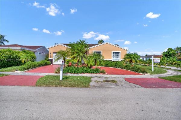 26531 SW 128th Ct, Unincorporated Dade County, Florida 33032, image 2