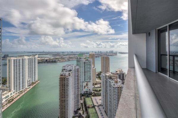 Icon Brickell Tower 2, 495 Brickell Ave #5208, Miami, Florida 33131, image 1