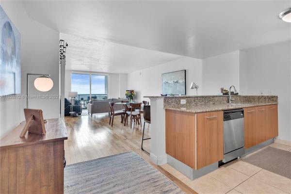 Metropolis At Dadeland, 9055 SW 73rd Ct #1606, Kendall, Florida 33156, image 2