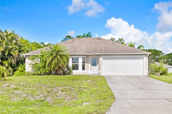 4232 SW Earnest St, Florida 34953, image 2