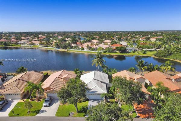 Tiffany Cove At Silver Lakes, 17656 SW 6th Ct, Pembroke Pines, Florida 33029, image 1