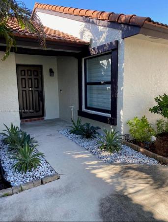 Village Homes At Lakes Of The Meadow, 15205 SW 48th Ter #G-80, Kendall West, Florida 33185, image 1