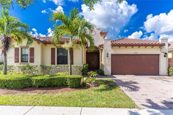 Venetian Parc, 15310 SW 176th Ln, Richmond West, Florida 33187, image 2