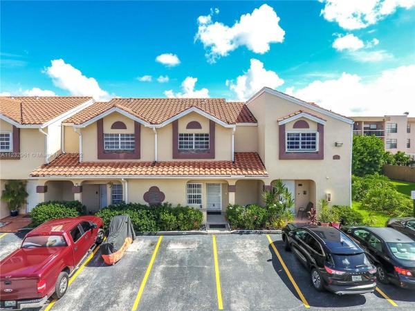 Le Club At Kendale Lakes, 6420 SW 138th Ct #107, Kendale Lakes, Florida 33183, image 1
