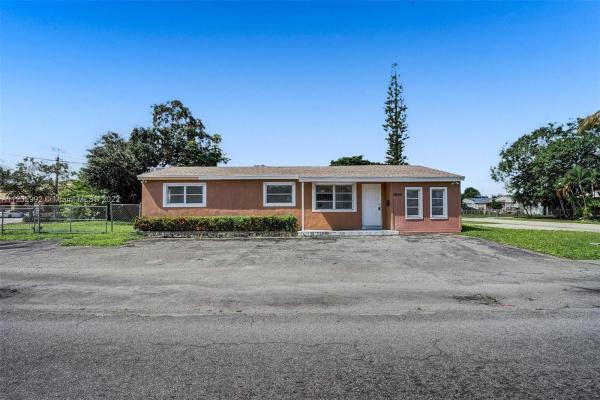 Driftwood Acres, 1890 N 68th Ave, Hollywood, Florida 33024, image 2