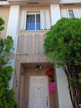 Weitzer Serena Lakes Townhomes, 17728 SW 141 Ct #, Richmond West, Florida 33177, image 2