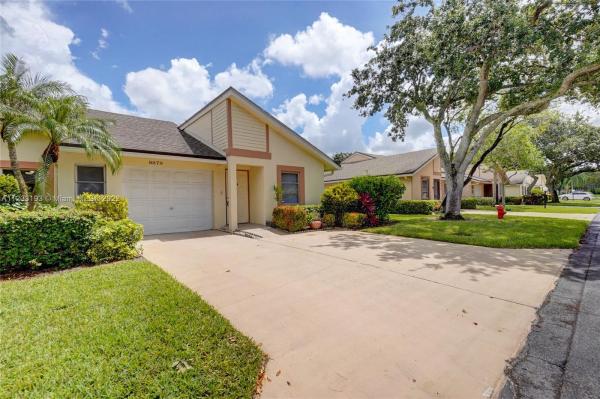 Parklane At Whisper Walk, 8879 Sunscape Ln, Boca Raton, Florida 33496, image 2