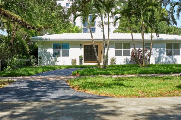 Granada, 1002 Country Club Prado, Coral Gables, Florida 33134, image 2