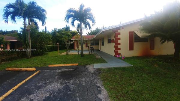 Fern, 5710 NW 15th St, Lauderhill, Florida 33313, image 2