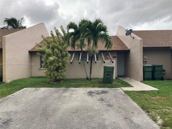 Townhomes Of Audubon, 1331 Sandpiper Blvd, Homestead, Florida 33035, image 1