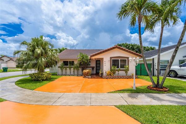 903 SW 140th Ave, Unincorporated Dade County, Florida 33184, image 2