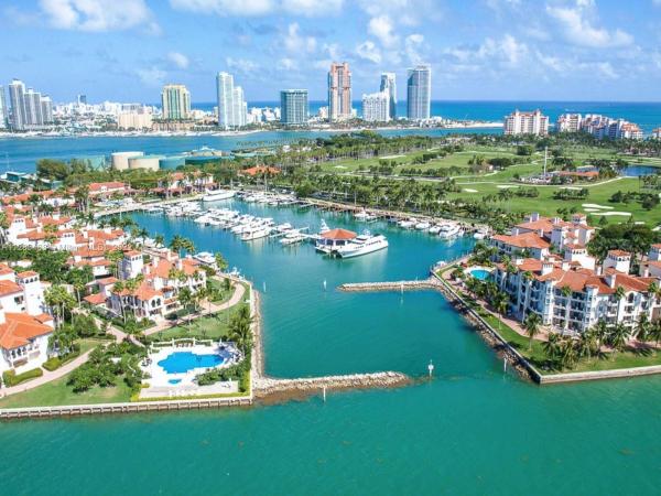Bayside Village At Fisher Island, 2543 Fisher Island Dr #2543, Fisher Island, Florida 33109, image 2