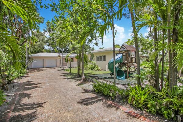 Riviera, 833 Cremona Ave, Coral Gables, Florida 33146, image 2