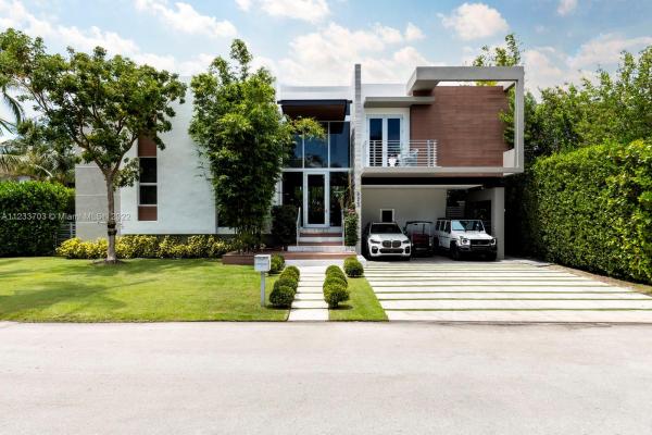 Biscayne Key Estates, 625 Curtiswood Dr, Key Biscayne, Florida 33149, image 2