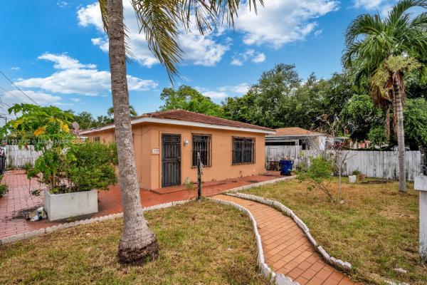 West Biscayne, 800 NW 101st St, Pinewood, Florida 33150, image 1