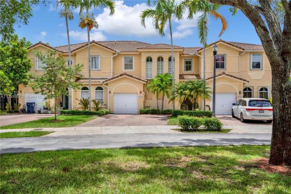 Kendall Breeze, 12270 SW 122nd Path #12270, Three Lakes, Florida 33186, image 1