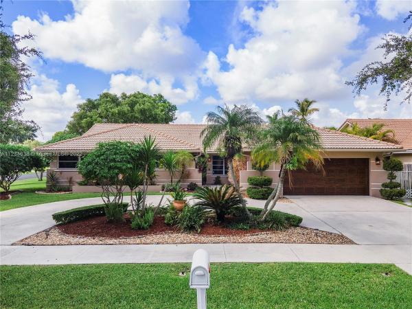 Hawkes Bluff, 15840 Huntridge Rd, Davie, Florida 33331, image 1