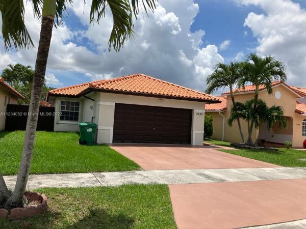 Villa Sevilla, 3730 SW 149th Pl, University Park, Florida 33185, image 2