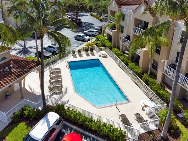 Sheridan Ocean Club, 2731 Ocean Club Blvd #202, Hollywood, Florida 33019, image 2