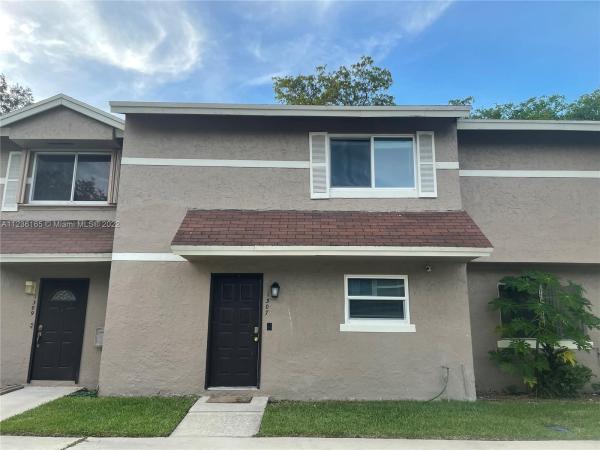 Hamptons Townhomes, 1307 Sussex Dr, North Lauderdale, Florida 33068, image 1