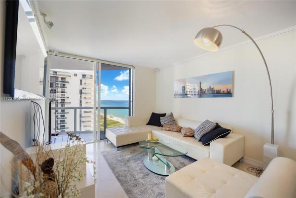 Akoya, 6365 Collins Ave #1211, Miami Beach, Florida 33141, image 2