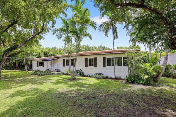 Riviera, 440 Blue Rd, Coral Gables, Florida 33146, image 2
