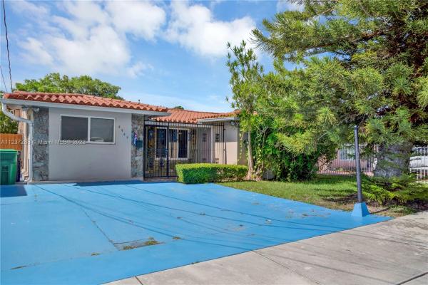 Westchester No HOA, 8953 SW 27th St, Westchester, Florida 33165, image 1