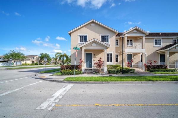 Mandarin Lakes, 14002 SW 276th St, Naranja, Florida 33032, image 2