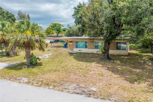 Oakland Park No HOA, 2171 NW 27th St, Oakland Park, Florida 33311, image 1