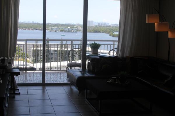 Del Prado South Towers, 18041 Biscayne Blvd #1701-4, Aventura, Florida 33160, image 2