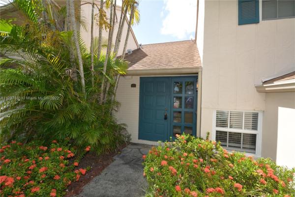 Townhouse Shores, 655 Kensington Pl #103A, Wilton Manors, Florida 33305, image 1