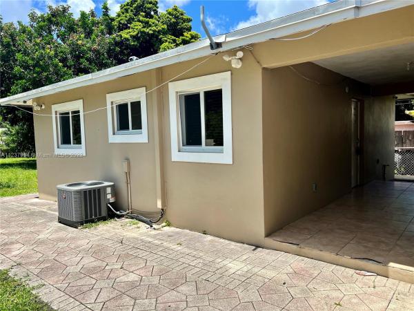 Hollywood Little Ranches, 2726 Adams St #2, Hollywood, Florida 33020, image 1