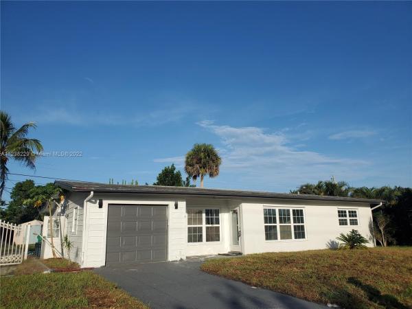 219 Riomar Dr, Florida 34952, image 2