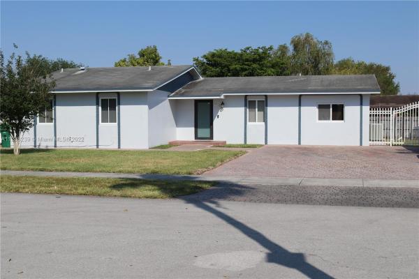 Winston Park, 7560 SW 134th Ct, Kendale Lakes, Florida 33183, image 2