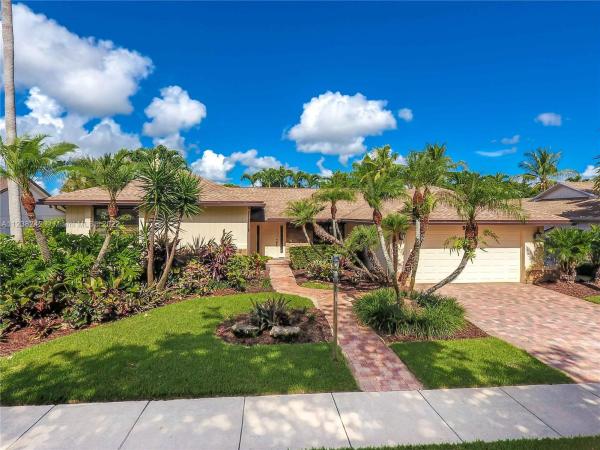 9520 SW 118th Ct, Kendall, Florida 33186, image 2