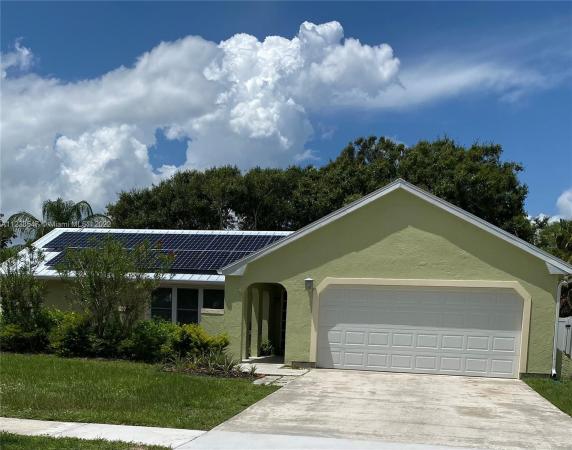 2652 SE Gowin Dr, Florida 34952, image 2