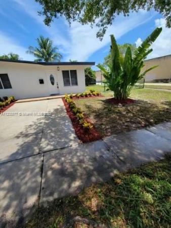 Nichols Heights, 590 NW 139th Ter, North Miami, Florida 33168, image 2