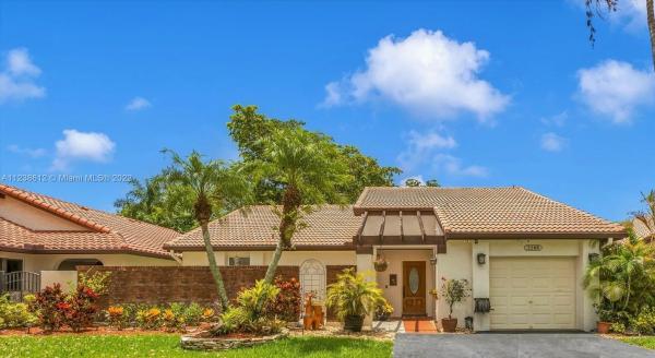 Patio Homes 1 At Country Isles, 2209 Charleston, Weston, Florida 33326, image 1