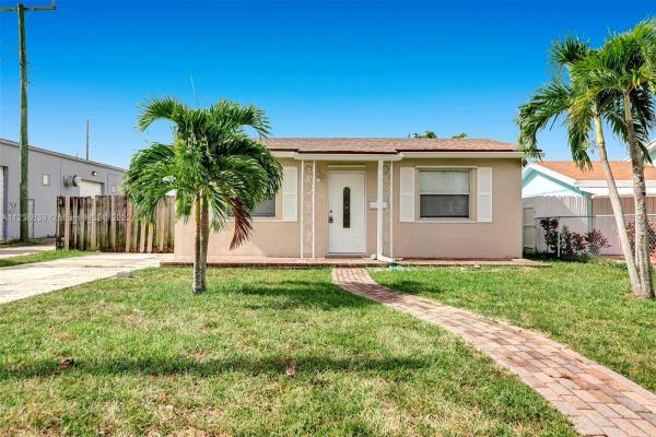 Hollywood Park, 2114 Mckinley St, Hollywood, Florida 33020, image 2