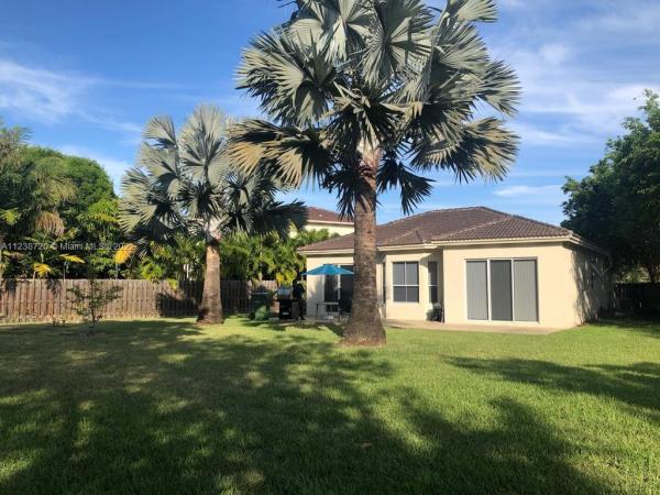 Granada Estates, 562 NE 20th Ave, Homestead, Florida 33033, image 1