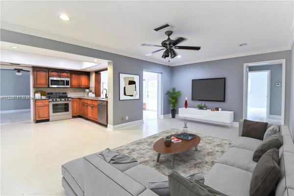Plantation Park Lakesites, 5261 SW 9th St, Plantation, Florida 33317, image 1