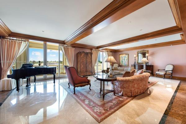 Bella Vista Mid Rise North, 20165 NE 39th Pl #401, Aventura, Florida 33180, image 2