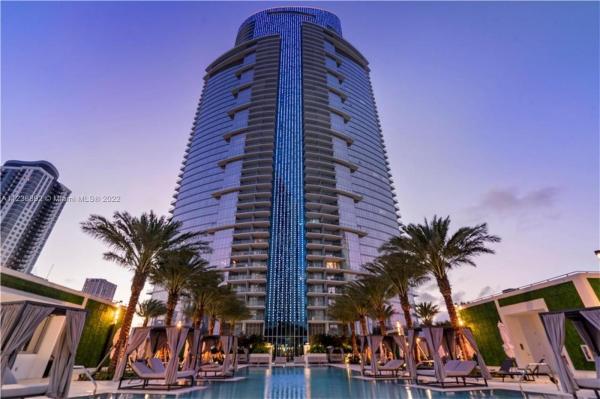 Paramount Miami Worldcenter, 851 NE 1st Ave #4408, Miami, Florida 33132, image 2