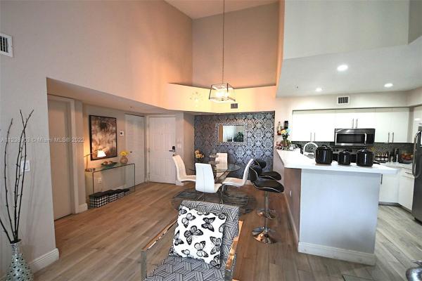 St Andrews At Miramar, 12178 Saint Andrews Pl #306, Miramar, Florida 33025, image 2