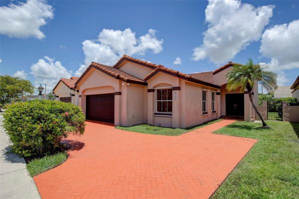 Venezia Homes Estates, 943 NW 133rd Ct, Tamiami, Florida 33182, image 1