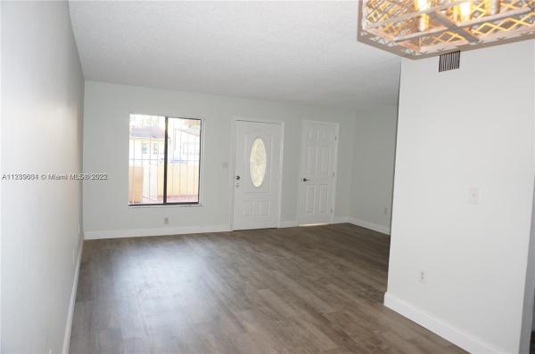 Lakes Of Acadia, 19370 NW 54th Ct, Miami Gardens, Florida 33055, image 2
